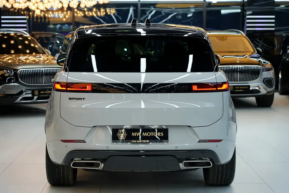2026 Land Rover Range Rover Sport Dynamic SE | GCC Specs - Image 5