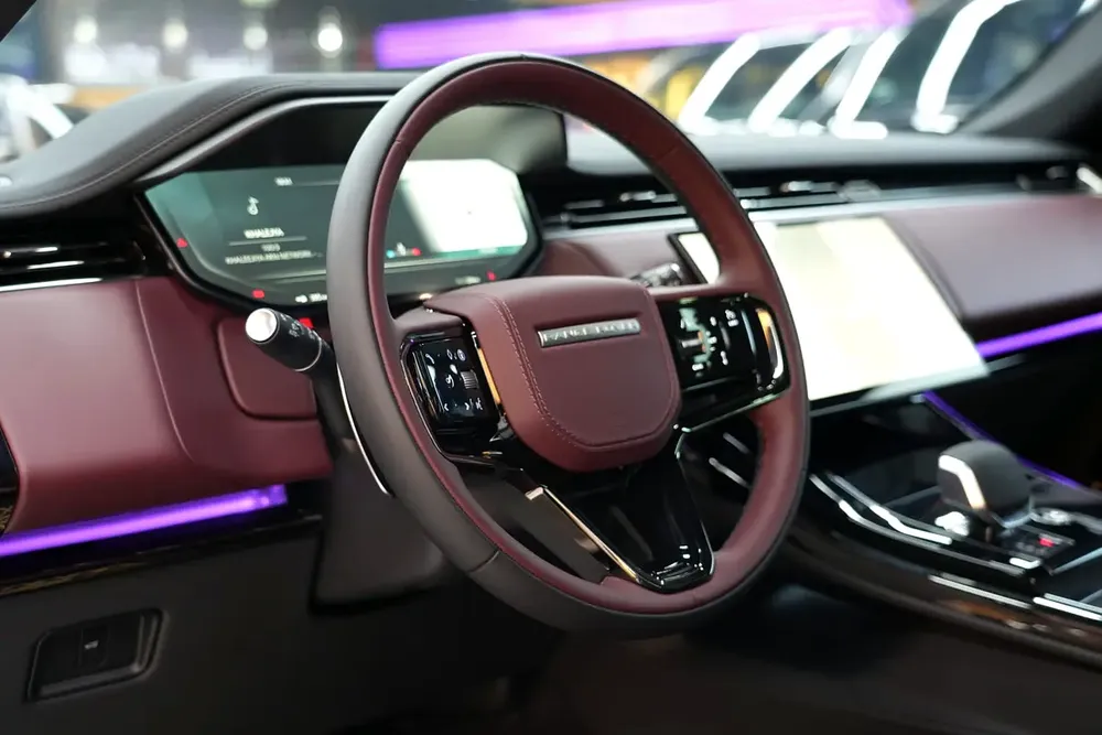 2026 Land Rover Range Rover Sport Dynamic SE | GCC Specs - Image 9