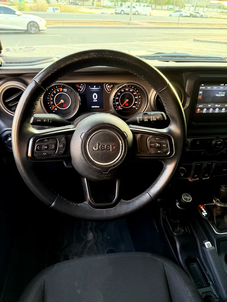 Jeep Wrangler Sport 2018 | GCC Specs | Low Mileage | Excellent Condition - Image 13