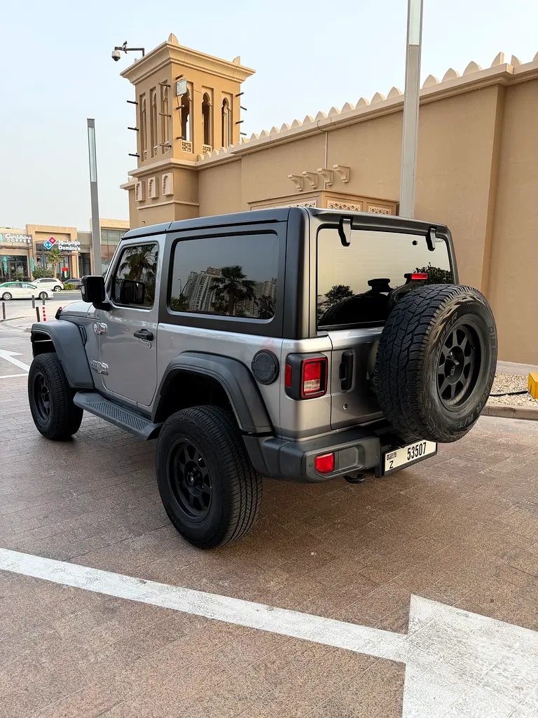 Jeep Wrangler Sport 2018 | GCC Specs | Low Mileage | Excellent Condition - Image 4