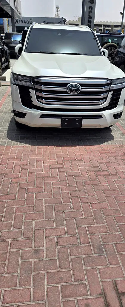 تويوتا لا ندكروزر GX.R توربو - Image 4