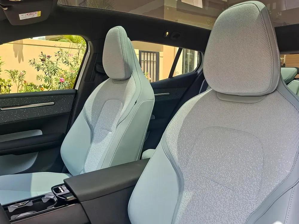 AED 1641/month | 2024 Volvo EX30  | GCC Specs | Ref#456359 - Image 11