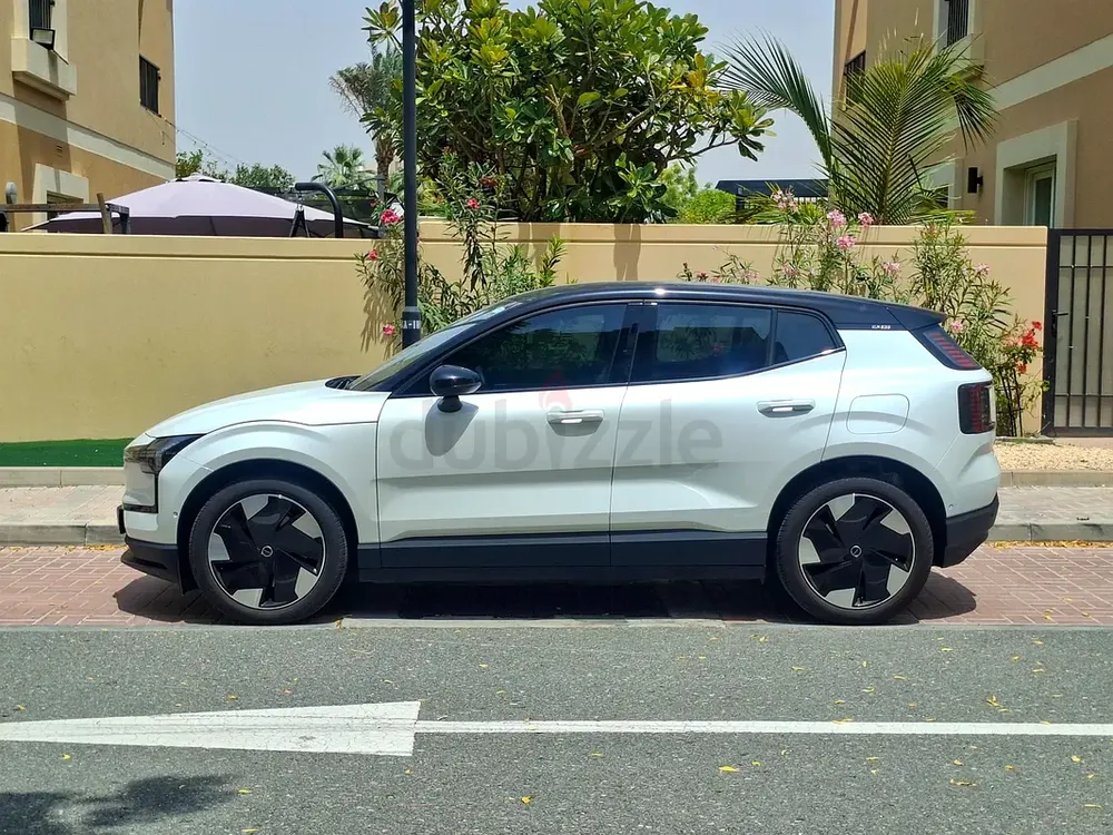 AED 1641/month | 2024 Volvo EX30  | GCC Specs | Ref#456359 - Image 5