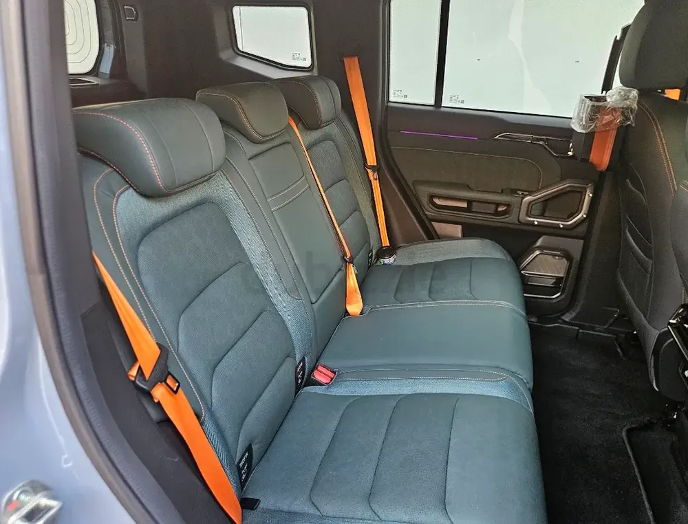 Jetour T2 Luxury 2025 GCC Specs - Upgraded - Black Edition - Immaculate condition - Image 6