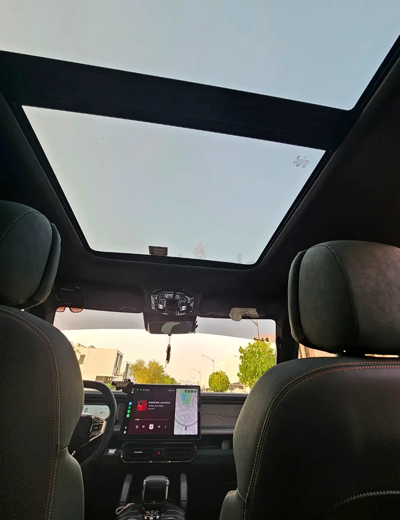 Jetour T2 Luxury 2025 GCC Specs - Upgraded - Black Edition - Immaculate condition - Image 8