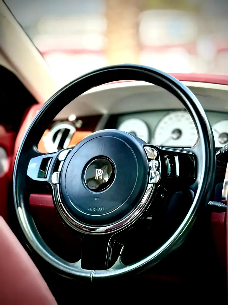 Rolls-Royce Ghost Standard 2017 - GCC Specs - Pristine Condition - Image 11