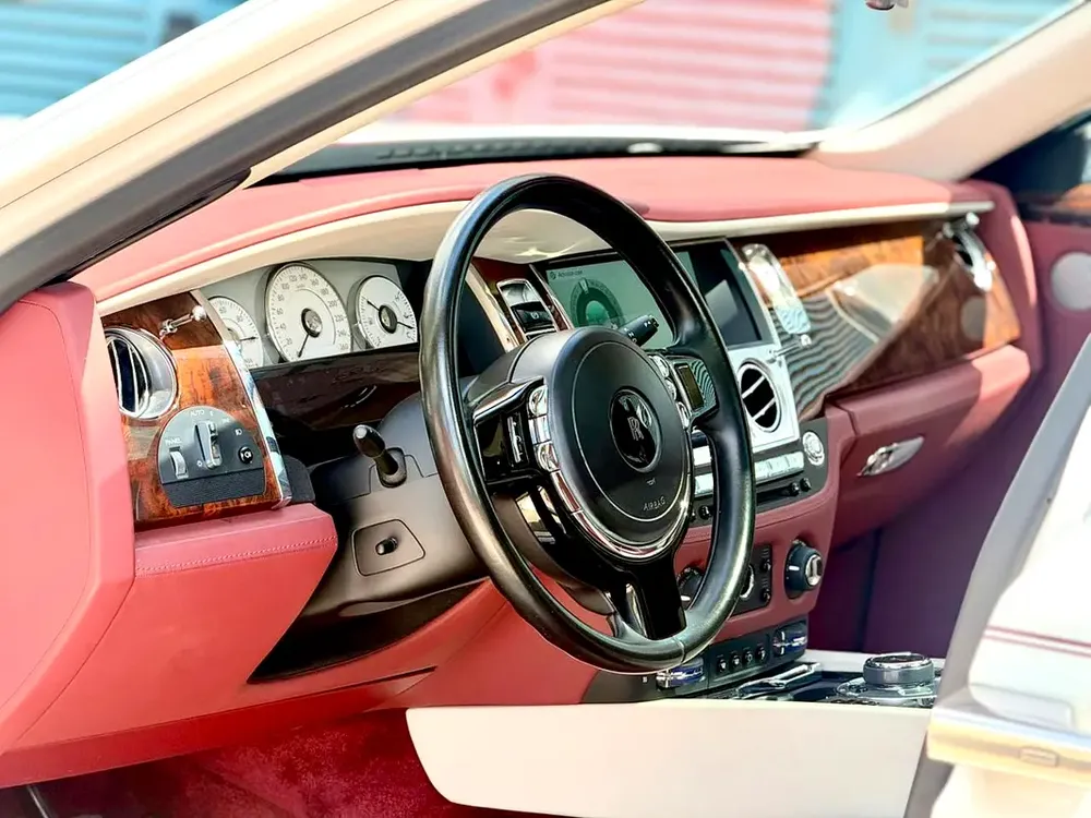 Rolls-Royce Ghost Standard 2017 - GCC Specs - Pristine Condition - Image 6