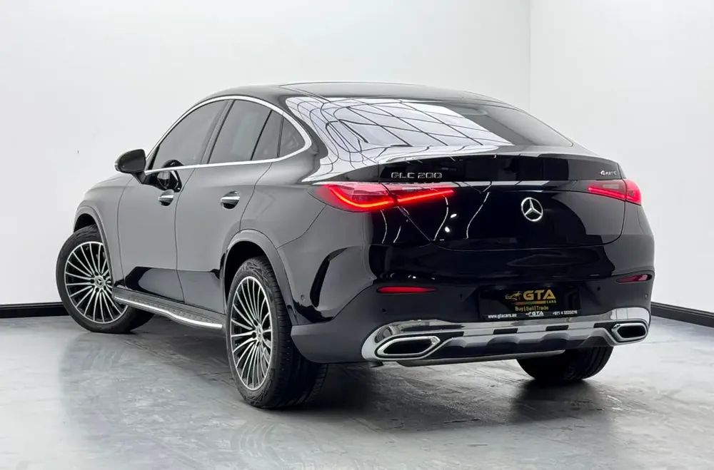 2025 Mercedes-Benz GLC200 AMG 4MATIC Coupe, 2030 Mercedes Warranty, 2029 Mercedes Service Pack, GCC - Image 4