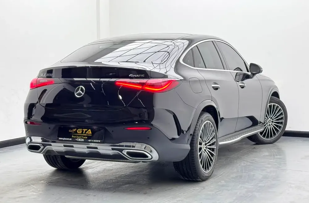 2025 Mercedes-Benz GLC200 AMG 4MATIC Coupe, 2030 Mercedes Warranty, 2029 Mercedes Service Pack, GCC - Image 6