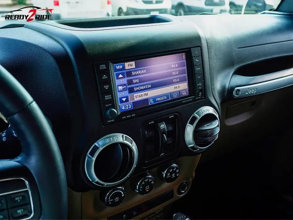 Jeep Wrangler Sahara 2015 | GCC | Low KM - Image 14