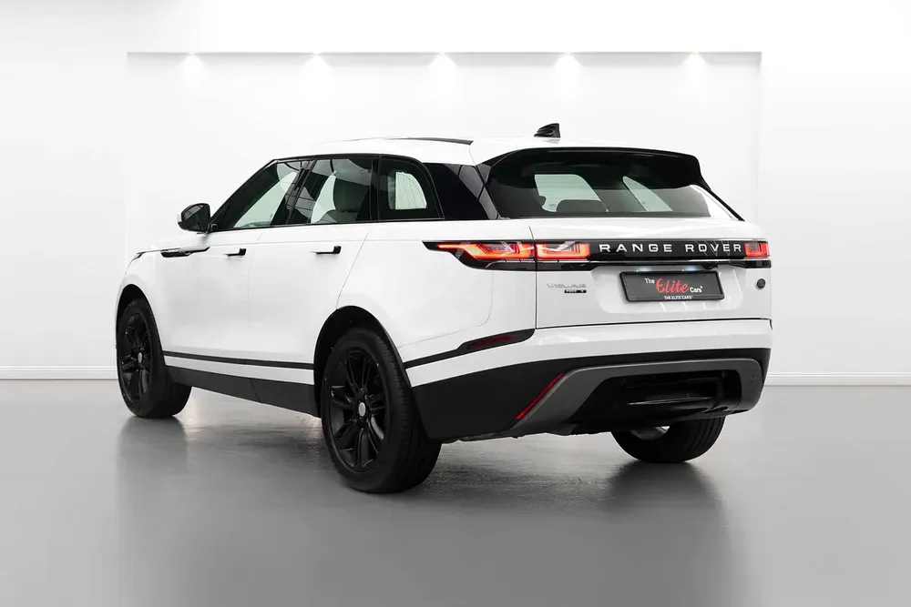 2020 RANGE ROVER VELAR HSE P250 R-DYNAMIC / GCC / 2O INCH RIMS / MERIDIAN SOUND - Image 4