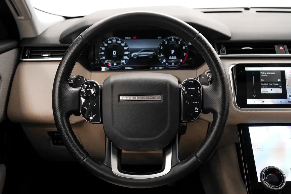 2020 RANGE ROVER VELAR HSE P250 R-DYNAMIC / GCC / 2O INCH RIMS / MERIDIAN SOUND - Image 9