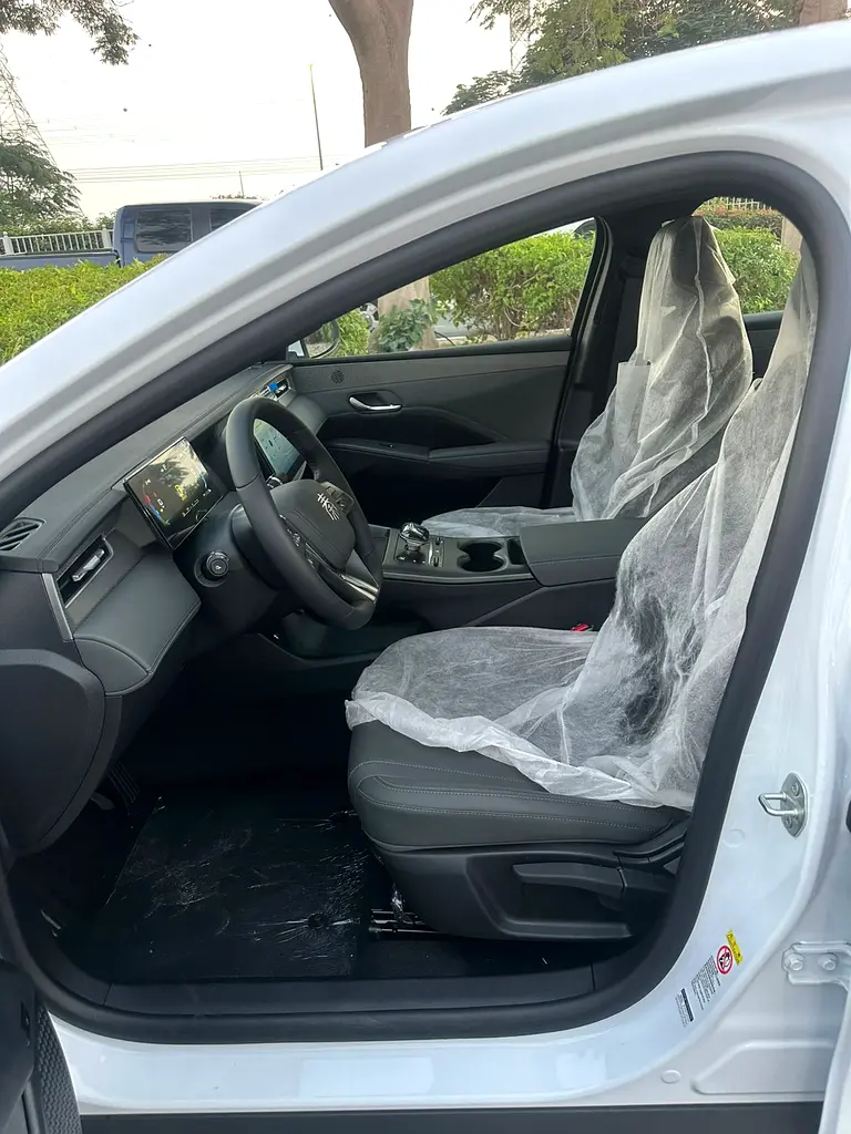 BYD QIN PLUS FULL OPTION HYBRID 0 km UNDER WARRANTY - Image 9