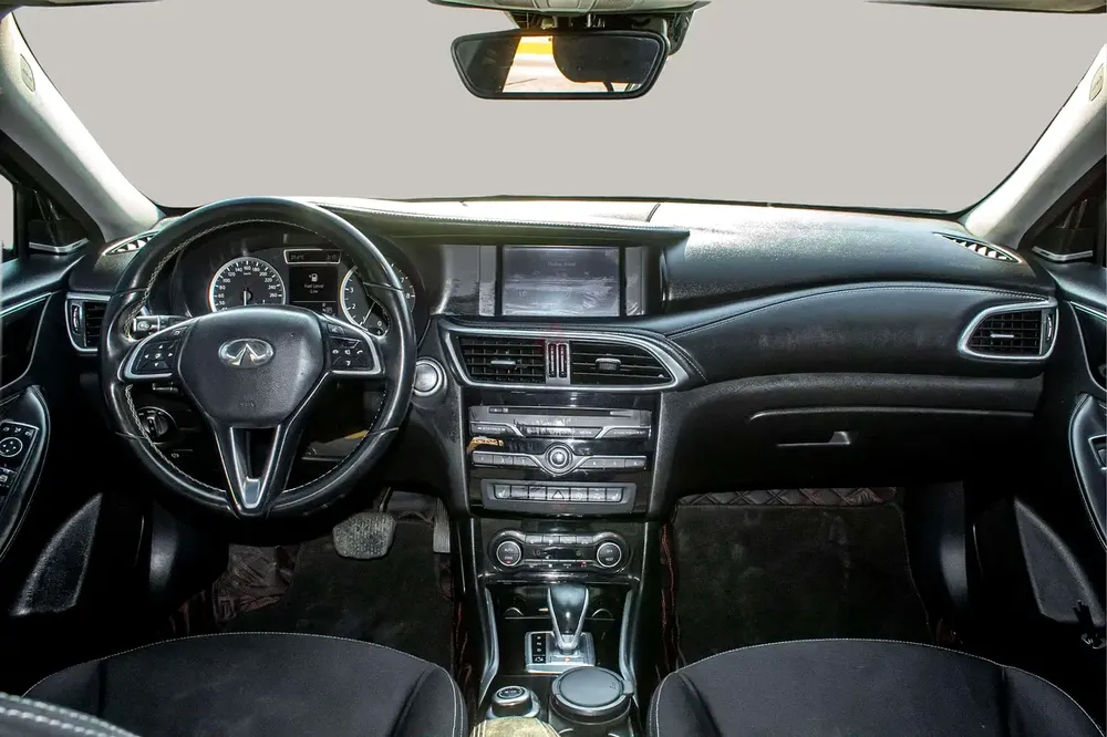 AED 649/month | 2018 Infiniti Q30  | GCC Specs | Ref#411789 - Image 9