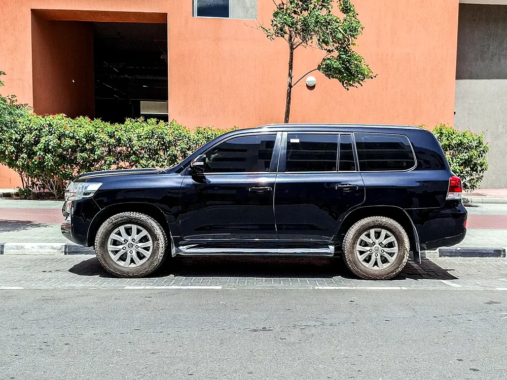 AED 3179/month | 2017 Toyota Land Cruiser  | GCC Specs | Ref#461533 - Image 5