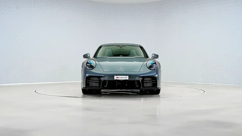 911 Carrera | AED 8,499 PM | Porsche Warranty 2028, High Option | Ramadan Offer - Image 9