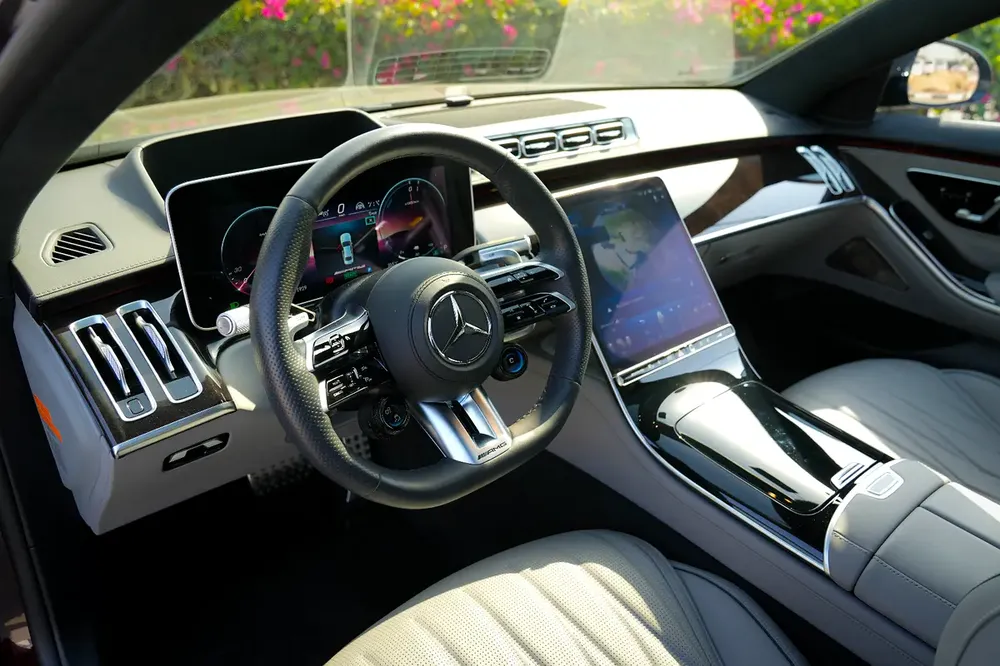 MERCEDES S63 AMG E PERFORMANCE 2024!! JAPANESE SPECS!! LOW MILEAGE - Image 4