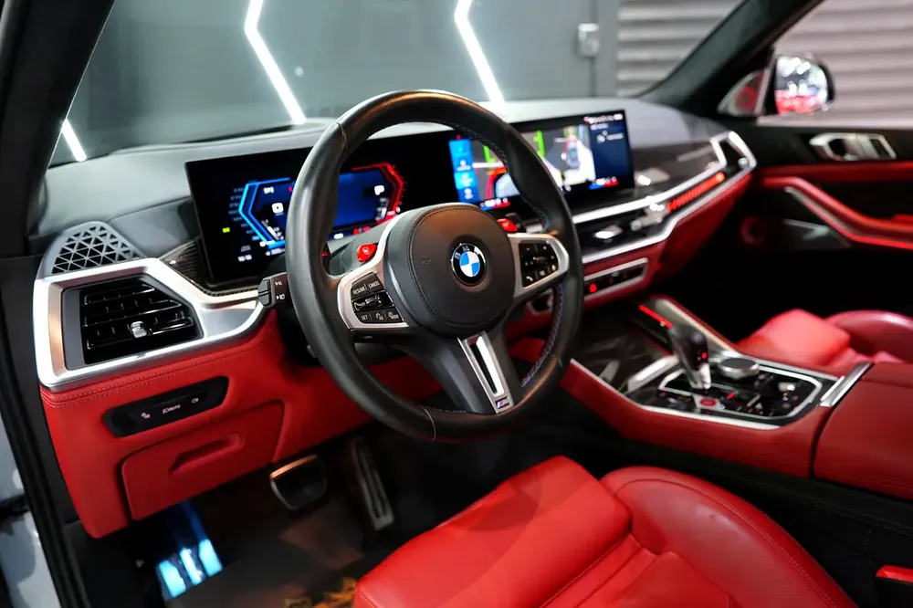 2025 BMW X5M Competition, Shadowline Package, Carbon Interior, Latest Facelift, Dealer Warr + Serv!! - Image 4