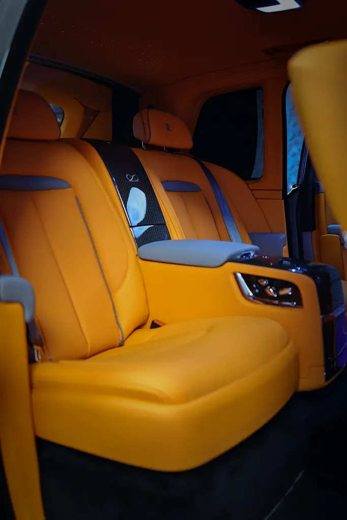 Rolls-Royce Cullinan Black Badge 2019 - GCC/Other Specs - Image 10