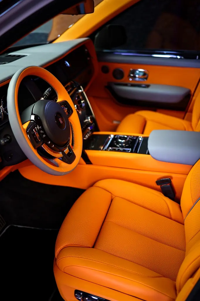 Rolls-Royce Cullinan Black Badge 2019 - GCC/Other Specs - Image 18