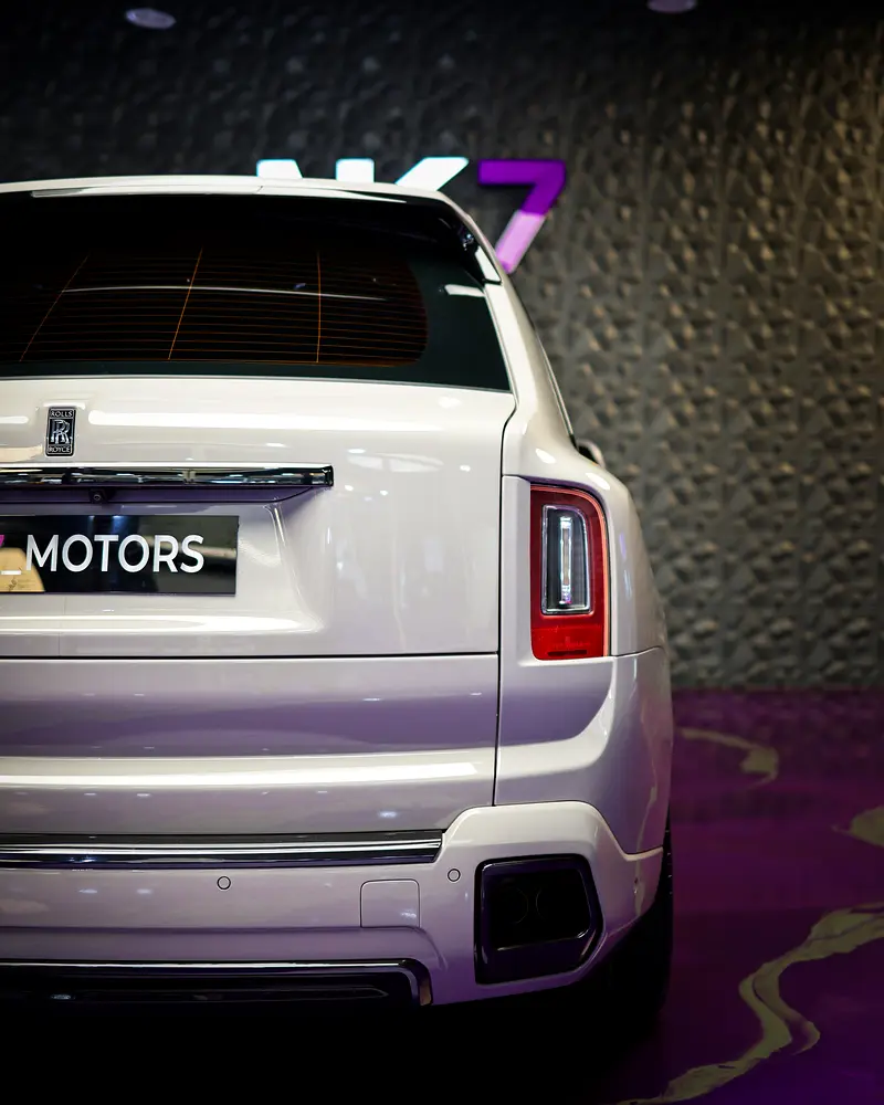 Rolls-Royce Cullinan Black Badge 2019 - GCC/Other Specs - Image 6