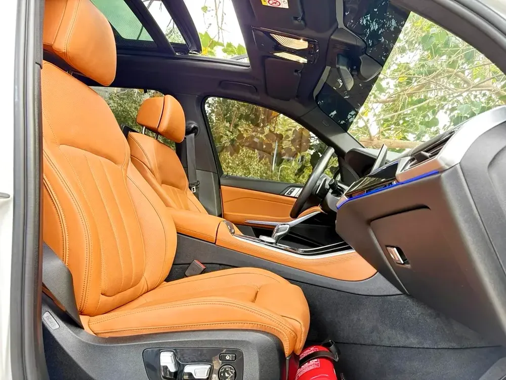 AED 3,290 PM | BMW Warranty & Service Contract | Original paint | M Sport - Image 11