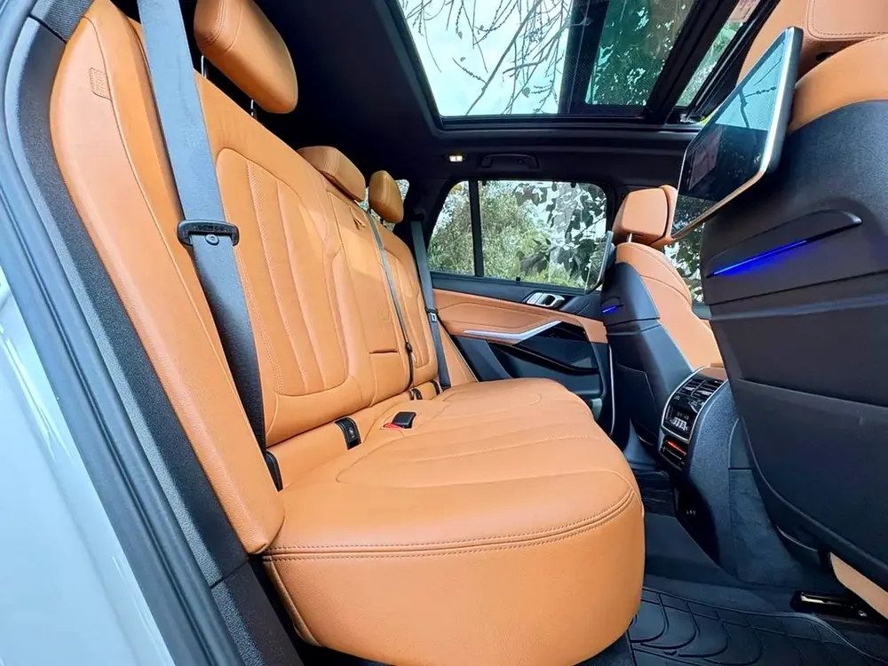 AED 3,290 PM | BMW Warranty & Service Contract | Original paint | M Sport - Image 12