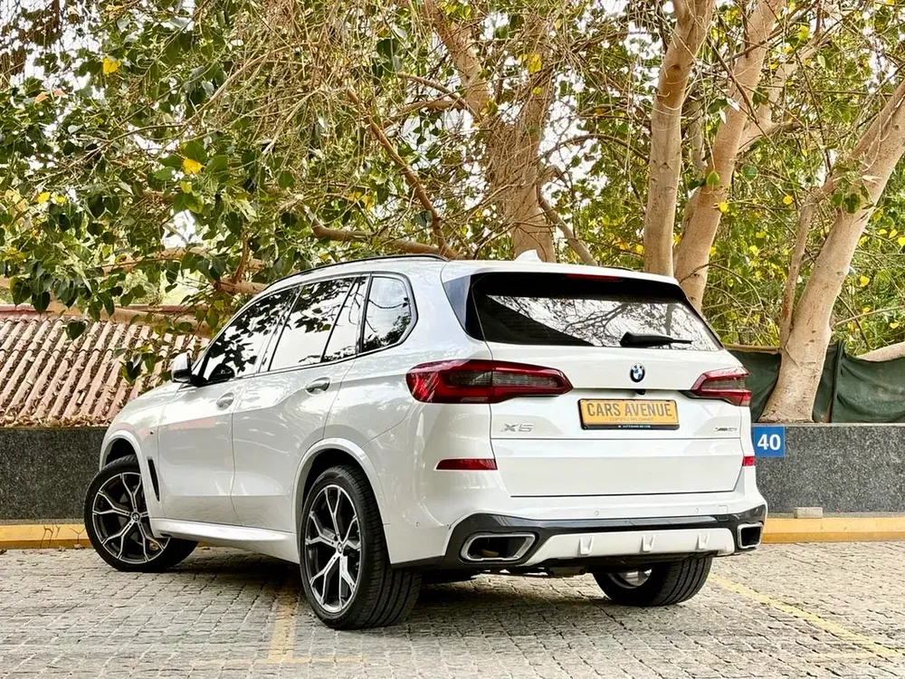 AED 3,290 PM | BMW Warranty & Service Contract | Original paint | M Sport - Image 19