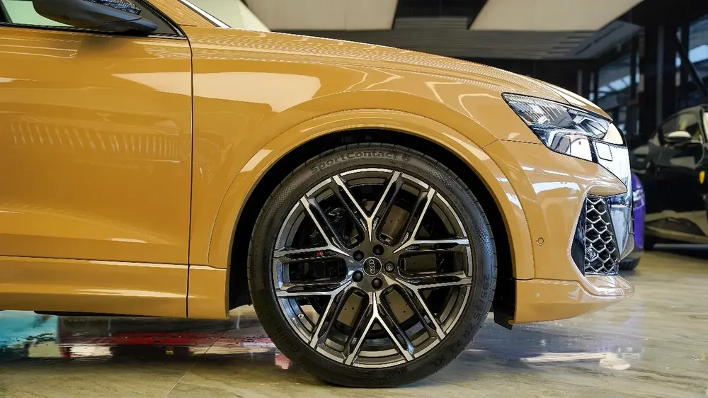 Audi RSQ8 TFSI Quattro - 4.0L V8 - 2025 - Image 15
