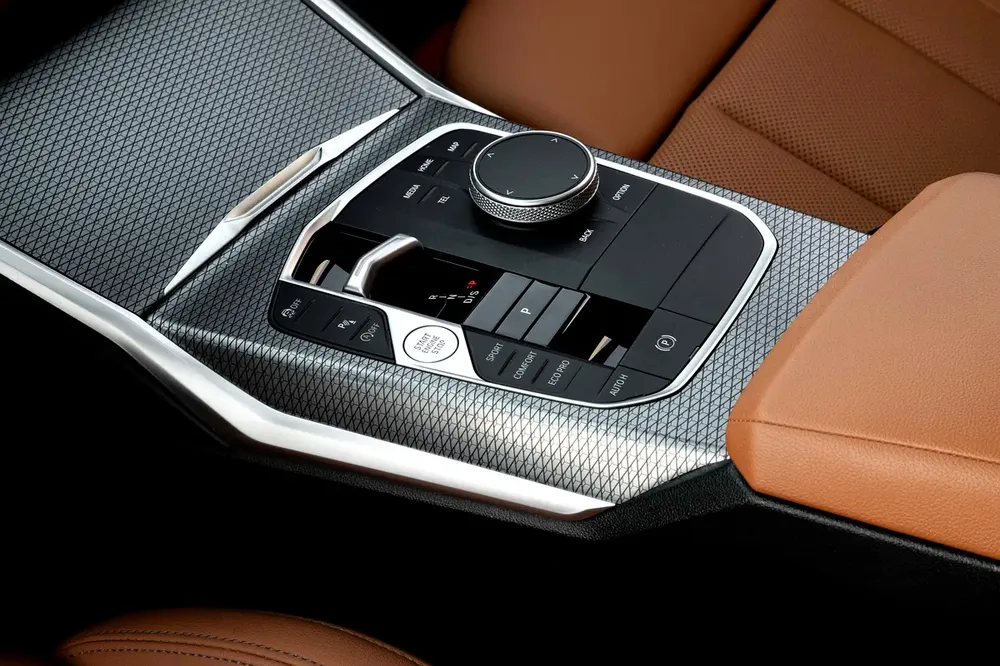 3,232 P.M |  330i | 0% Downpayment | BMW WARRANTY  SERVICE! - Image 10