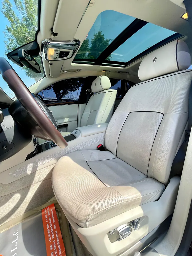 2014  Rolls Royce Ghost Dual Tone in GCC Specification - Image 14