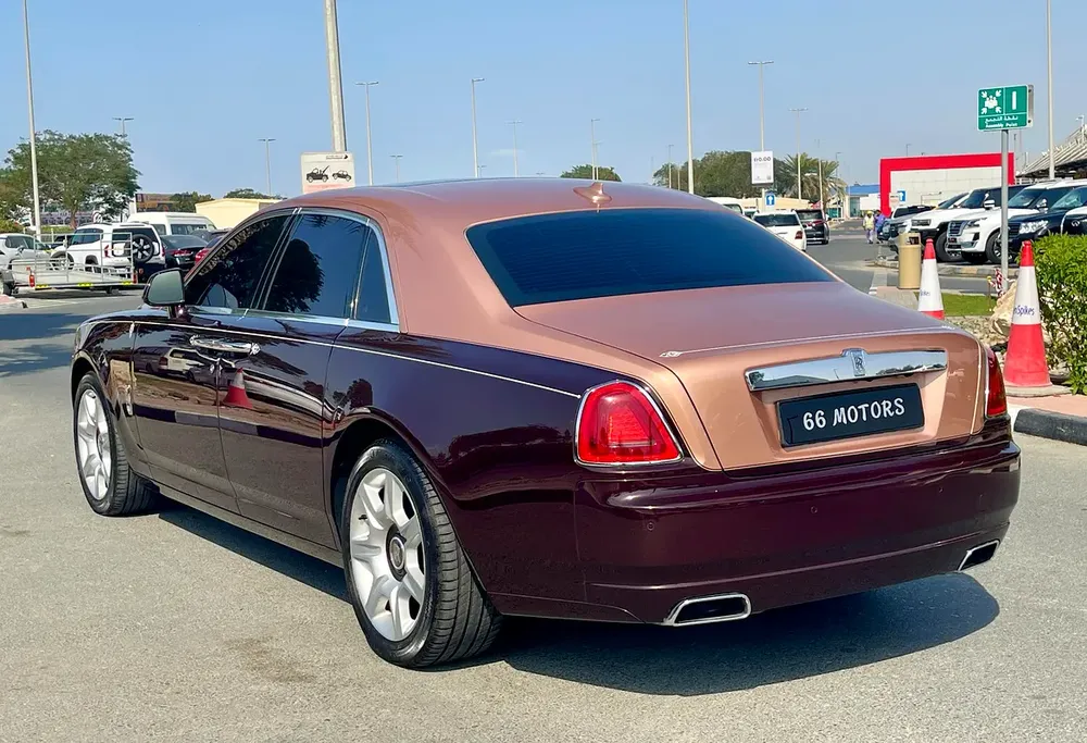 2014  Rolls Royce Ghost Dual Tone in GCC Specification - Image 4
