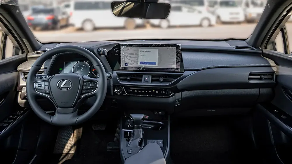 LEXUS UX 250 | 2-YEAR WARRANTY + SERVICE INCLUDED | IN-HOUSE FINANCING | 0% DOWNPAYMENT (BANK) - Image 12