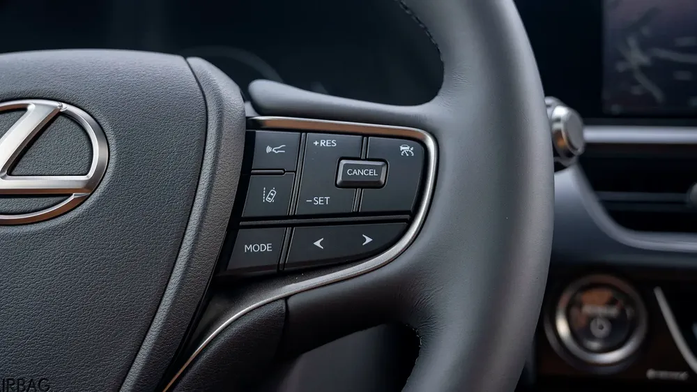 LEXUS UX 250 | 2-YEAR WARRANTY + SERVICE INCLUDED | IN-HOUSE FINANCING | 0% DOWNPAYMENT (BANK) - Image 14