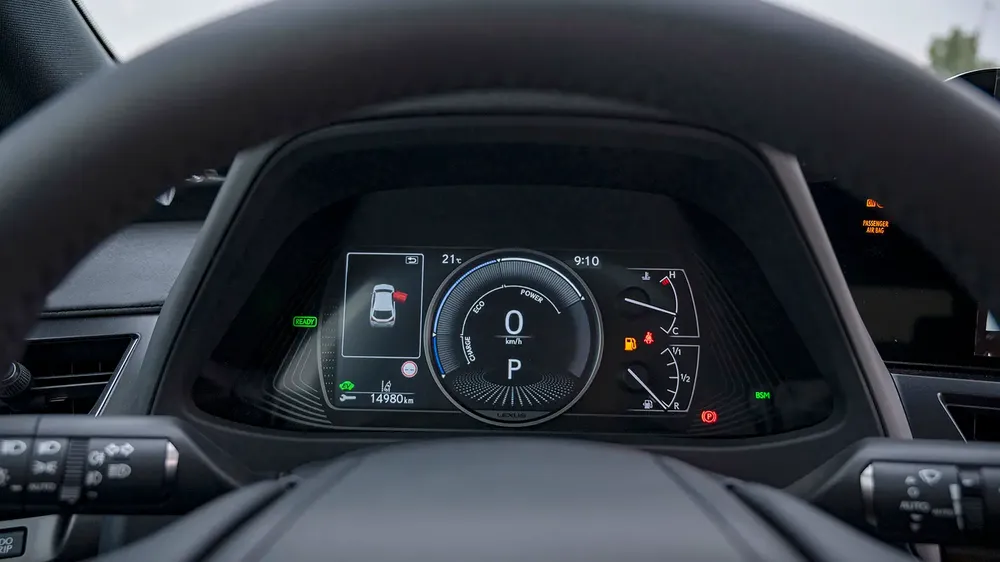 LEXUS UX 250 | 2-YEAR WARRANTY + SERVICE INCLUDED | IN-HOUSE FINANCING | 0% DOWNPAYMENT (BANK) - Image 15