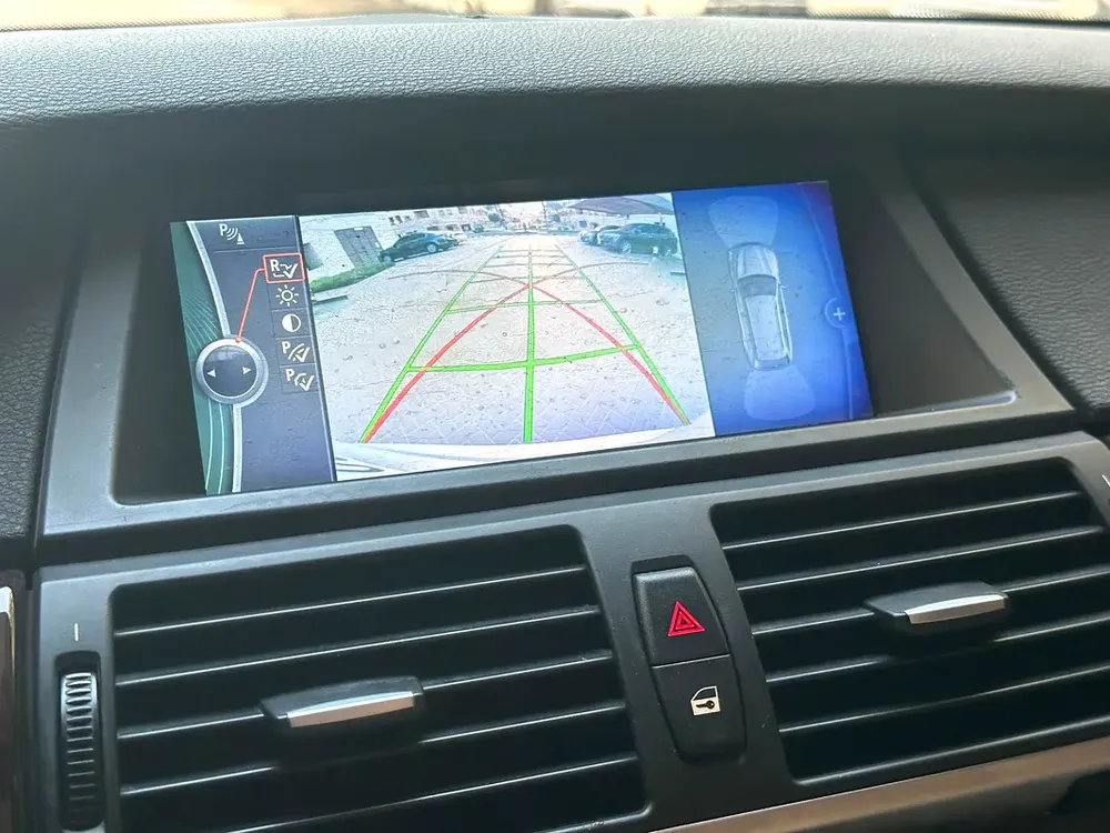 BMW X5 GCC V8 not negotiable السعر نهائي للجادين فقط - Image 7