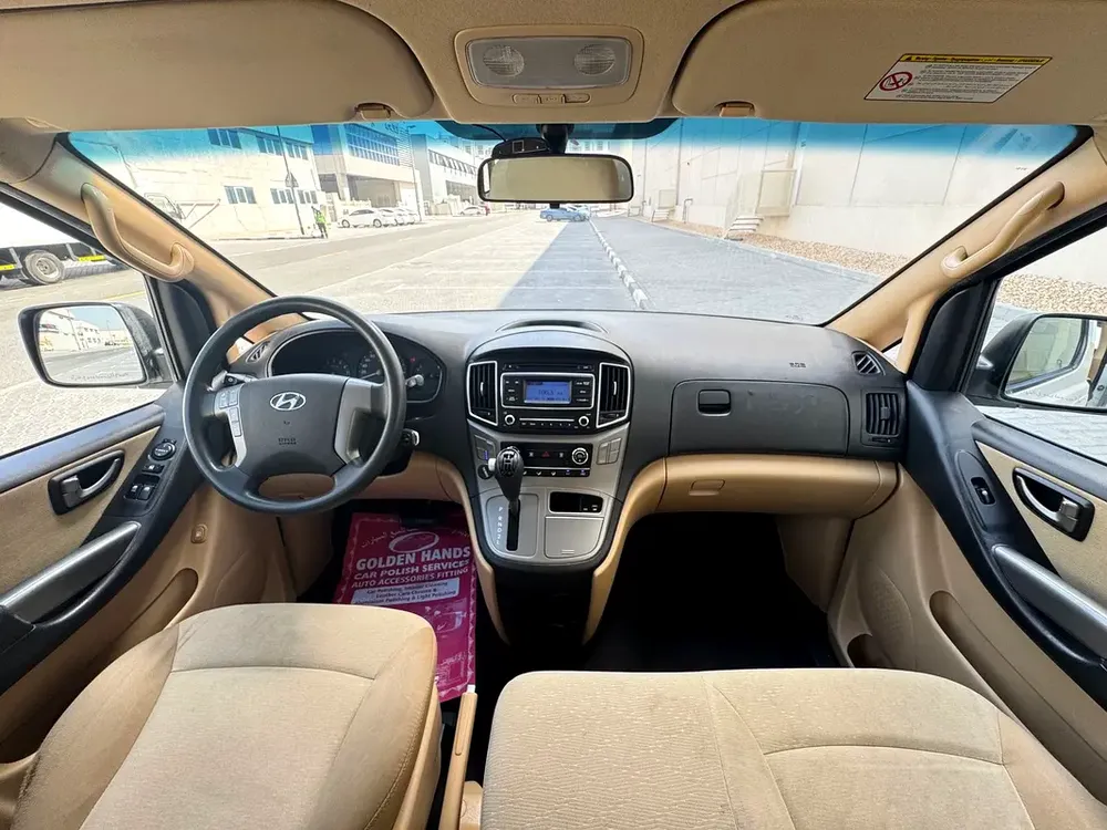 HYUNDAI H1 2018 GL 12 SETAR GOOD CONDITION VAN - Image 4
