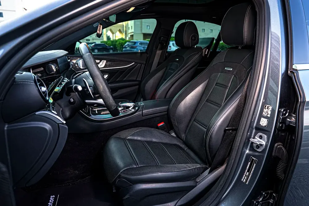 E63 AMG, Full Option, No Accident, Clean Title - Image 13