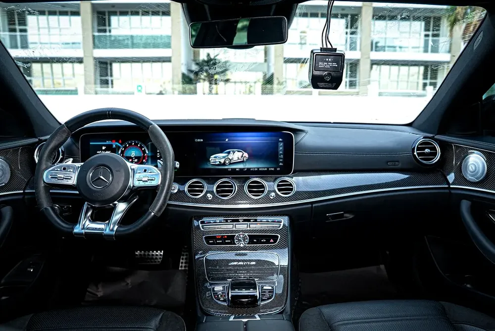 E63 AMG, Full Option, No Accident, Clean Title - Image 15