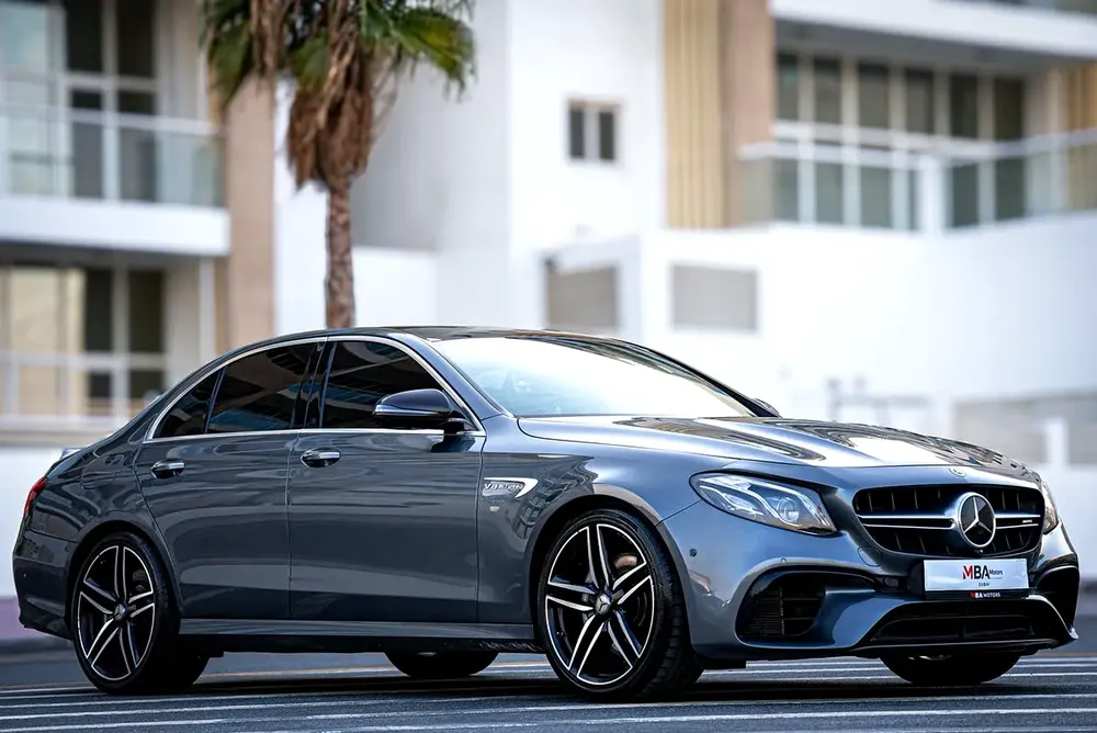 E63 AMG, Full Option, No Accident, Clean Title - Image 4