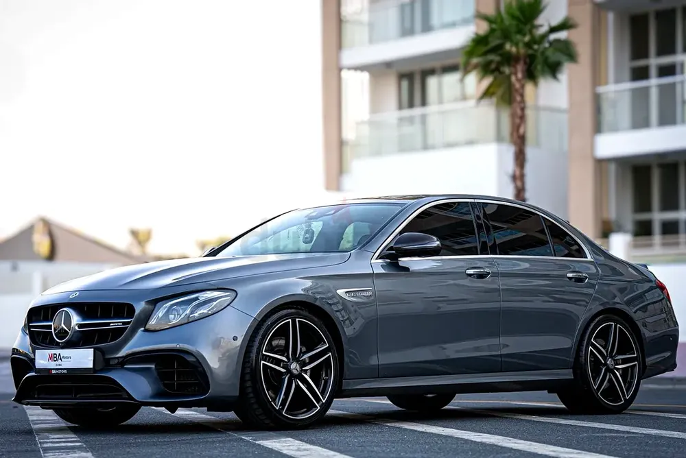 E63 AMG, Full Option, No Accident, Clean Title - Image 5