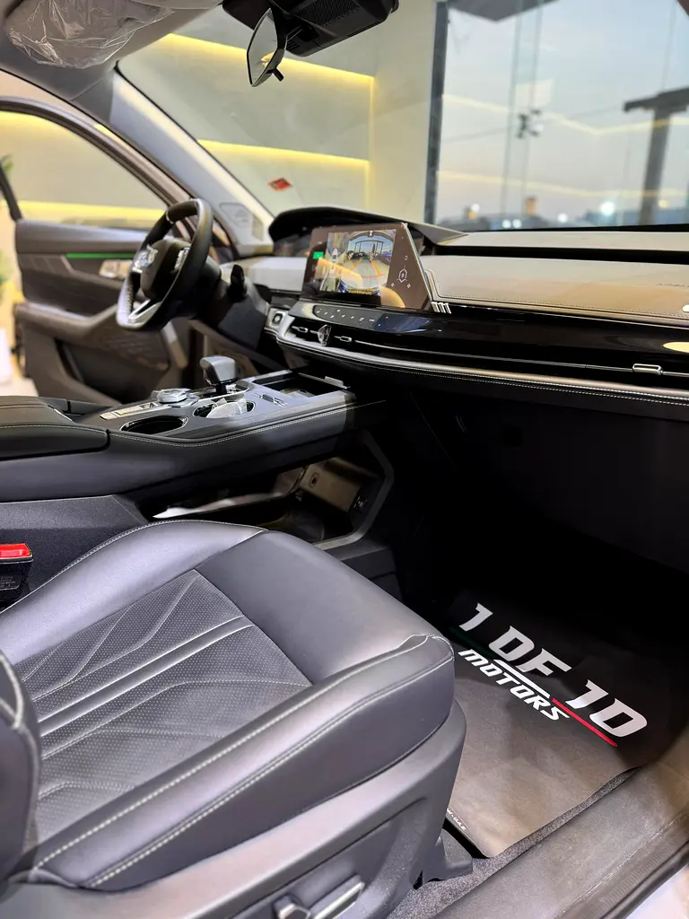 2023 CHANGAN UNI K  PLATINUM WITH 360 DEGREE CAMERA/FULLY LOADED BRAND NEW ZERO KM - Image 12
