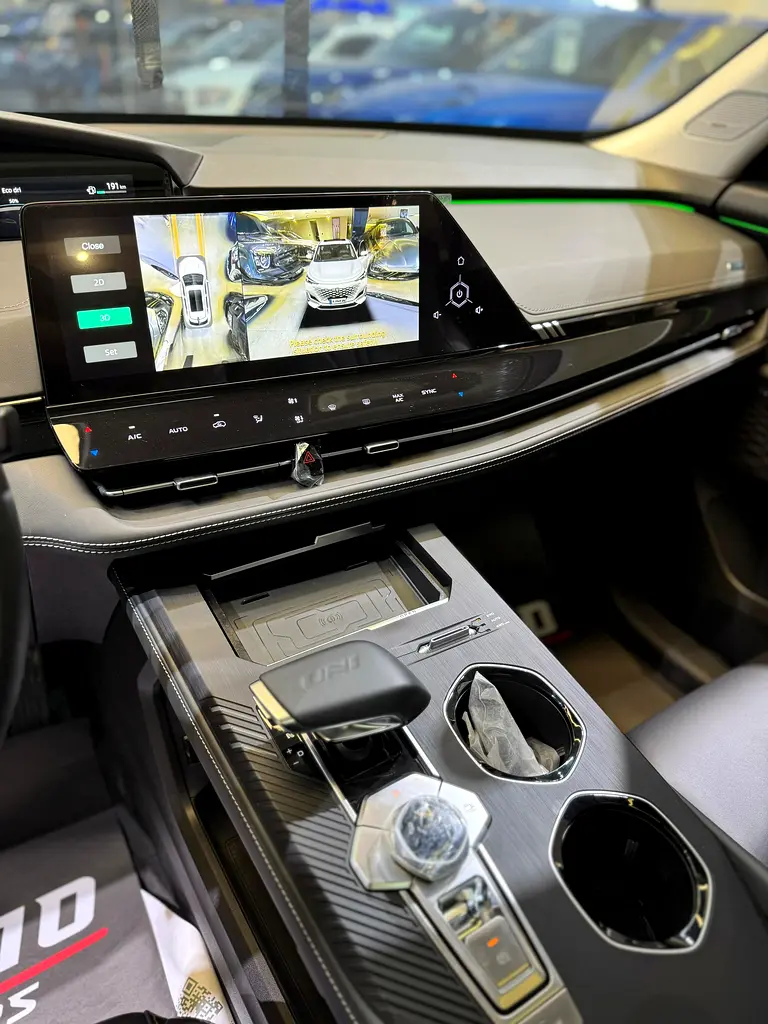 2023 CHANGAN UNI K  PLATINUM WITH 360 DEGREE CAMERA/FULLY LOADED BRAND NEW ZERO KM - Image 16