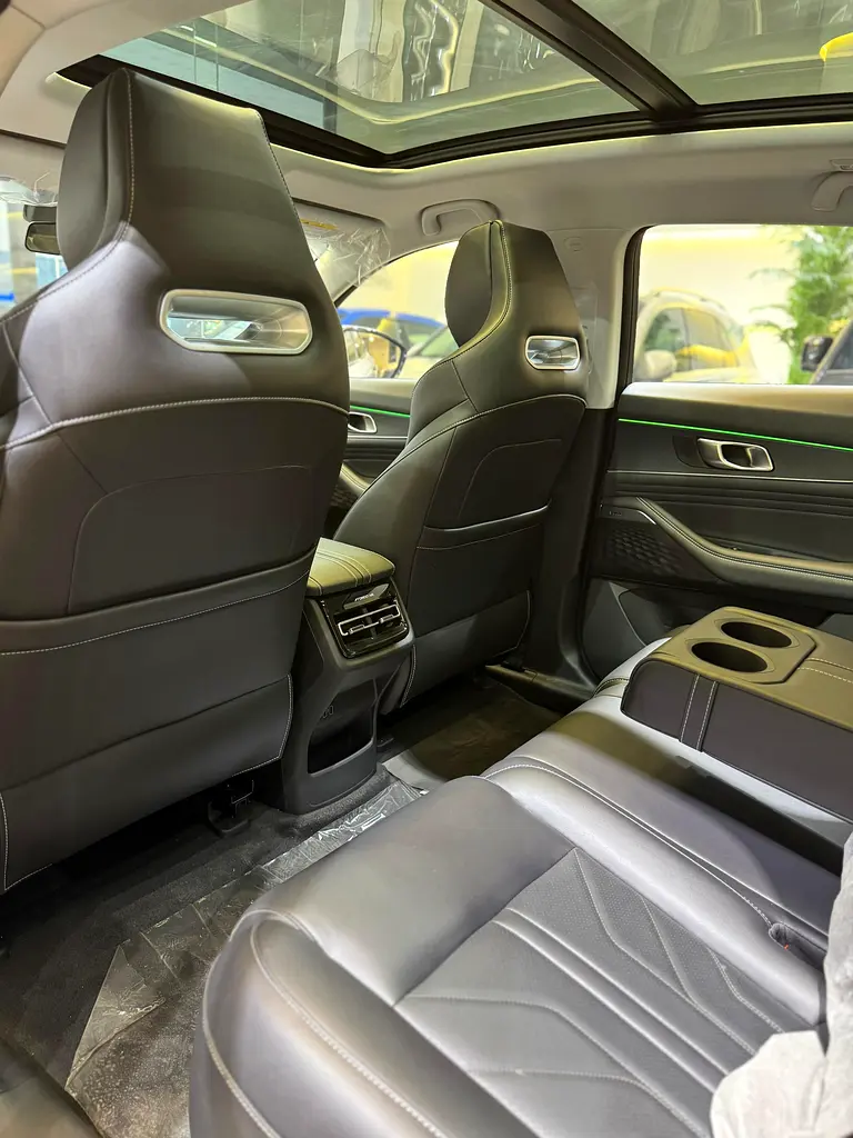 2023 CHANGAN UNI K  PLATINUM WITH 360 DEGREE CAMERA/FULLY LOADED BRAND NEW ZERO KM - Image 17