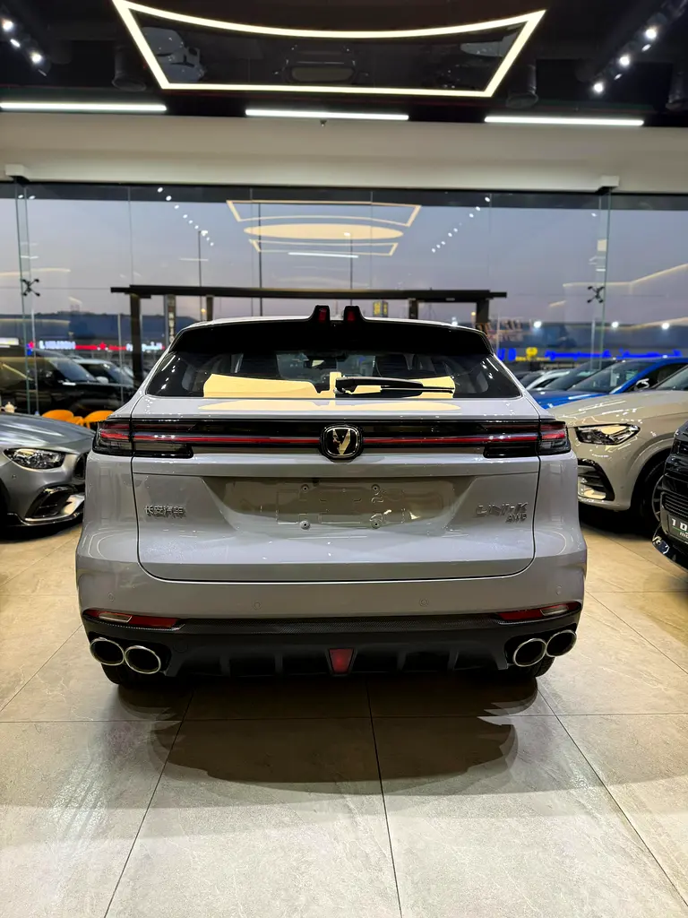 2023 CHANGAN UNI K  PLATINUM WITH 360 DEGREE CAMERA/FULLY LOADED BRAND NEW ZERO KM - Image 4
