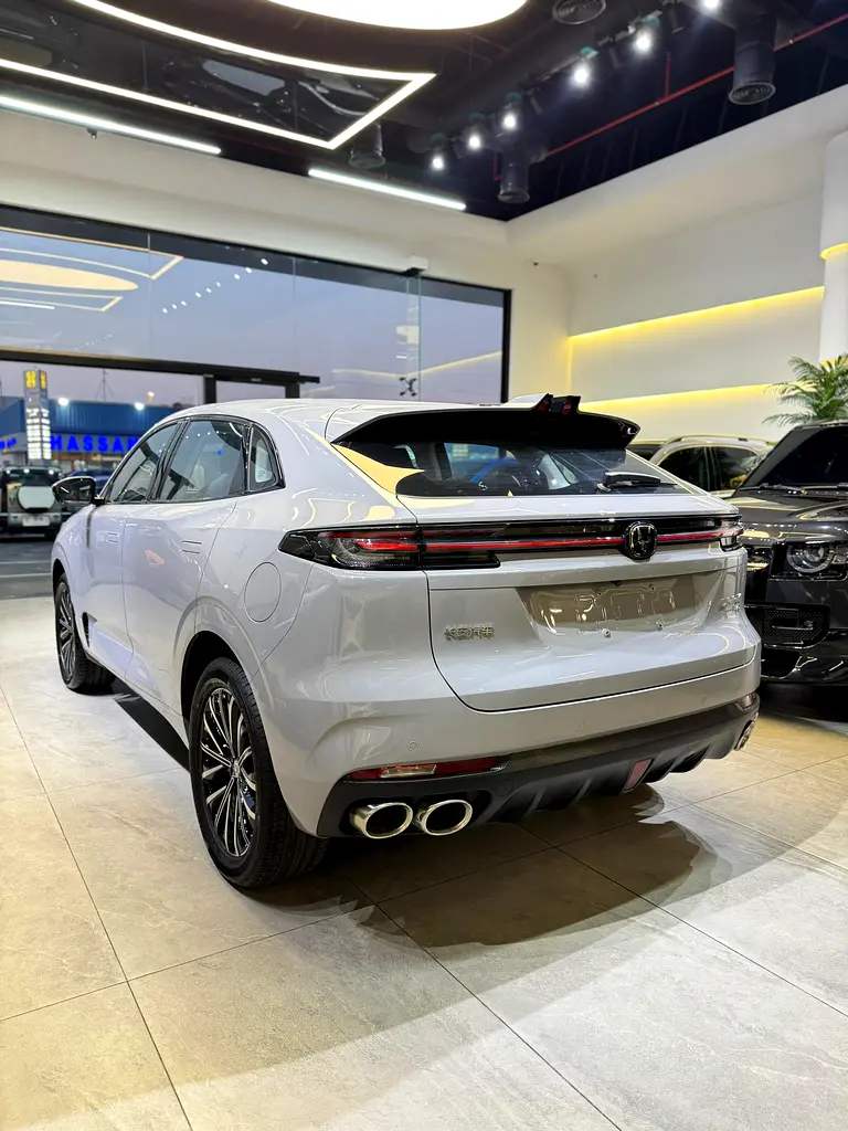 2023 CHANGAN UNI K  PLATINUM WITH 360 DEGREE CAMERA/FULLY LOADED BRAND NEW ZERO KM - Image 6
