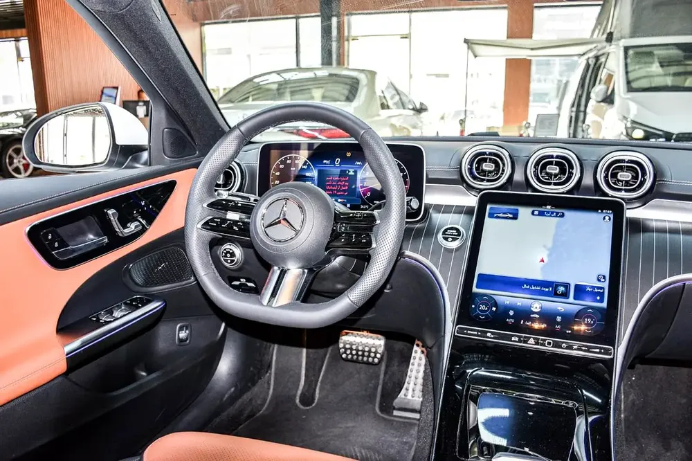 Mercedes-Benz C-Class C180 2025 - European Specs - GCC Stock - Image 10