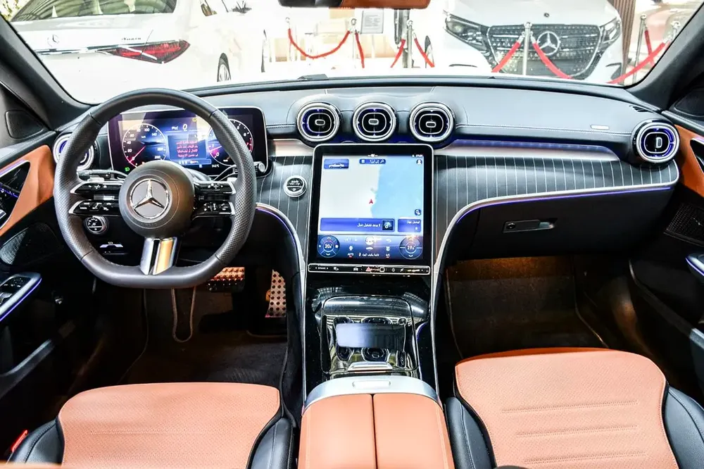 Mercedes-Benz C-Class C180 2025 - European Specs - GCC Stock - Image 9