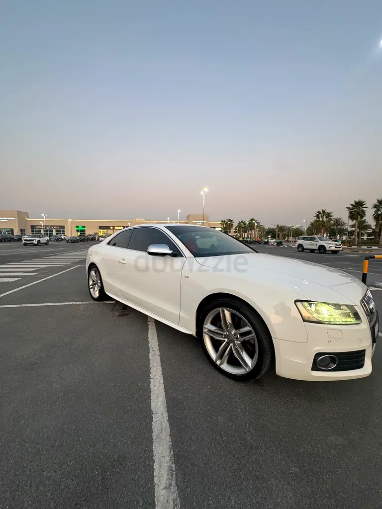 Audi S5 2011 4.2 FSI Quattro GCC Specs - Image 10