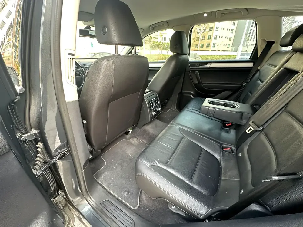 Volkswagen Touareg 2016 Bluemotion Technology GCC Specs - Image 11